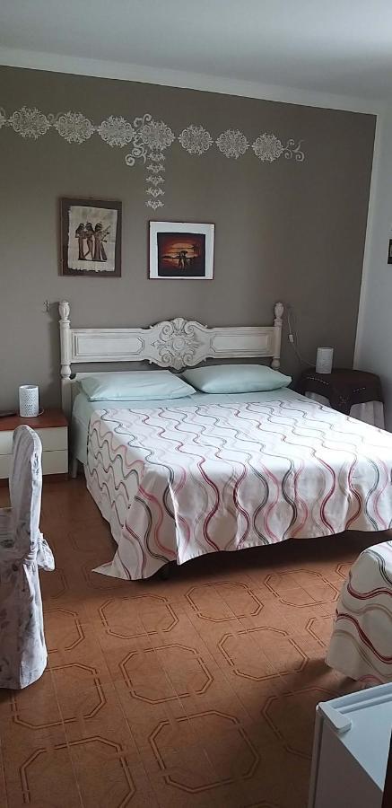 La Finestra Sul Cortile Bed & Breakfast โปเมเซีย ภายนอก รูปภาพ